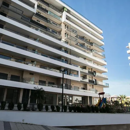 Luxurious Beach In Praia Da Rocha 2 Bedrooms Apartment