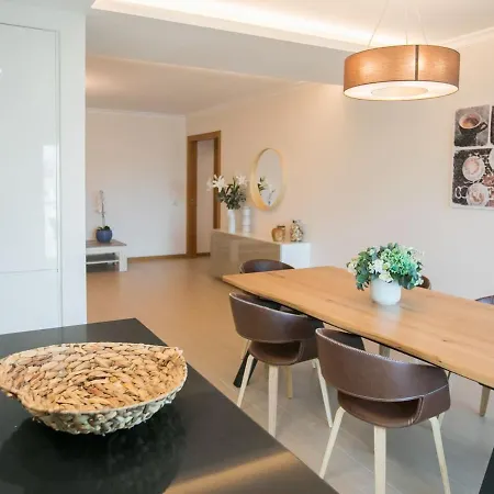 Luxurious Beach In Praia Da Rocha 2 Bedrooms